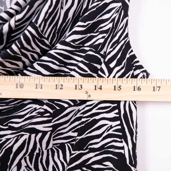 Tahari Zebra Print Sleeveless Cowl Neck Blouse Top - Size M - Picture 11 of 12